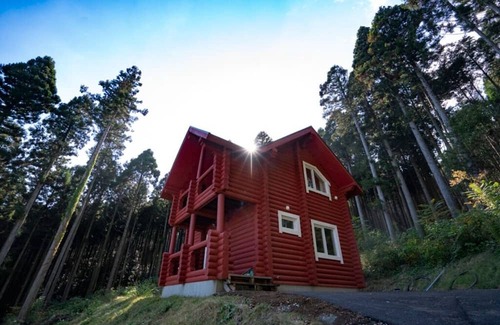 Aso RV Rental | Pet-Friendly Takaoka Log House with Pool & Breakfast