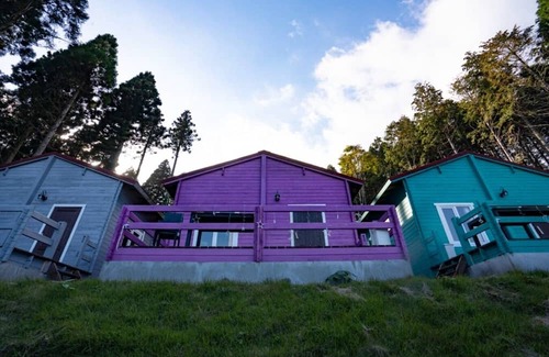Aso RV Rental | Pet-Friendly Nakadake Cottage with Pool & Kitchen in Aso City