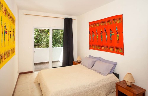 Antananarivo Avaradrano Apartment | Budget-Friendly Stay at Jardins D'Ivandry with Breakfast