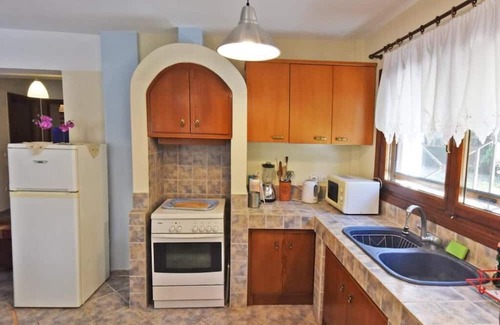 Nea Playia Apartment | Discover Azalia House: Family-Friendly Getaway in Halkidiki