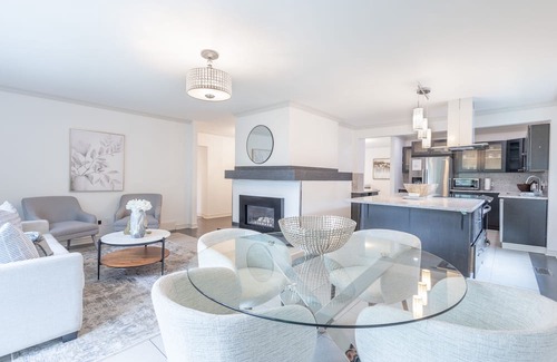 Mississauga House | Tranquil Riverside Retreat with Ocean Views & Family Amenities