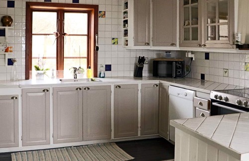 Grevie House | Elegant 5-Star Holiday Home with Family-Friendly Amenities