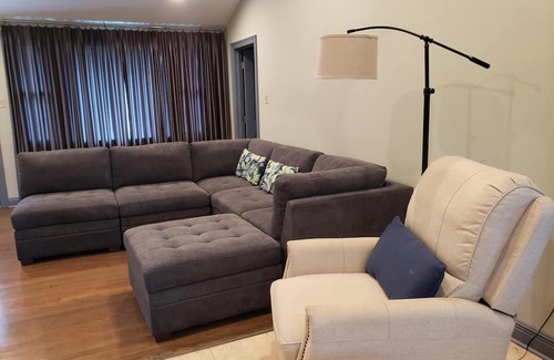 Gretna House | Comfortable 3-Bedroom Home in Historic Gretna