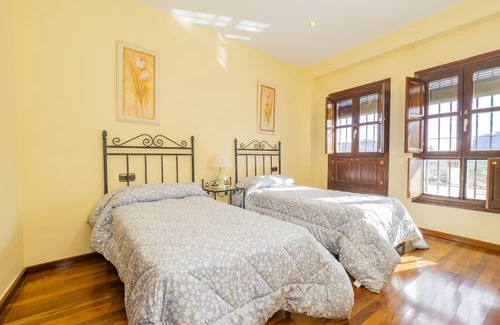 Zafarraya Cottage | Family Retreat at Cubo's La Casa de Tita Elvira