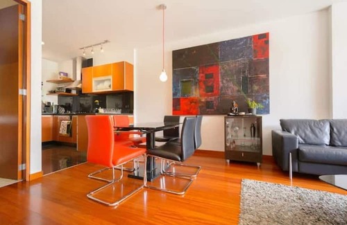 Calle 100 Apartment | Elegant Chicó Norte Apartment Near Park, Perfect for Families