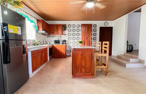 Veraguas House | Experience Nature at Reserva Forestal La Yeguada Hotel