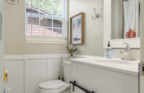 Tulsa House | Inviting 2BR Retreat: Family-Friendly with Great Amenities