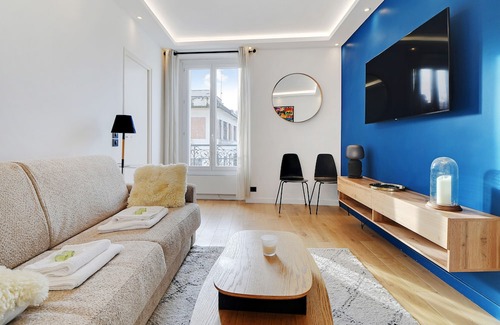 Charenton-le-Pont Apartment | Convenient Apartment 15 Minutes from Paris with Kitchen
