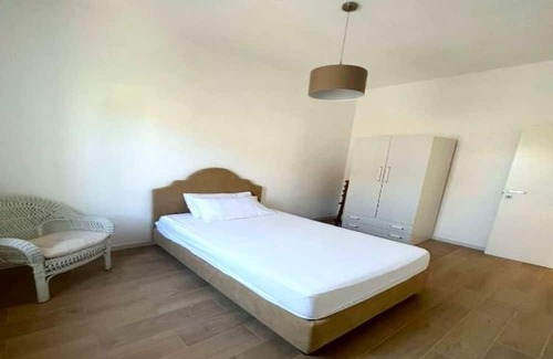 Valderice Villa | Discover Villa Lido Valderice: Pet-Friendly Oceanfront Retreat