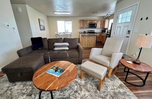 Helena House | Inviting 2 Bedroom Home with Patio and Family-Friendly Amenities