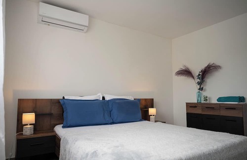 Manapany-les-Bains Villa | Relax at Villa Ti Sable Plage 2 with Spa & Breakfast