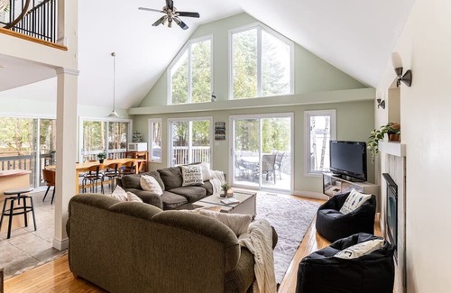 Springwater Cottage | Orr Lake Waterfront Retreat with Firepit and Arcade Fun