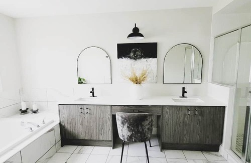 Collingwood House | Exceptional Collingwood Executive Designer Home for Families