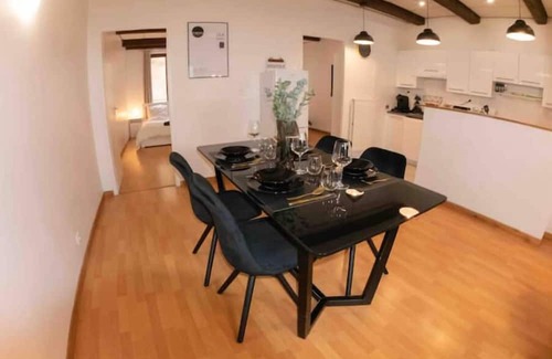 Saint Nicolas - Charles III - Ville vieille - Trois Maisons - Leopold Apartment | Convenient Cocon51 f3 in Hyper Centre - Family-Friendly Stay