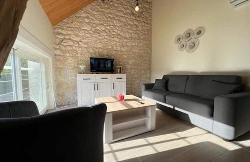 Mareuil-sur-Cher Apartment | Cozy Duplex near Zoo de Beauval with Family-Friendly Amenities