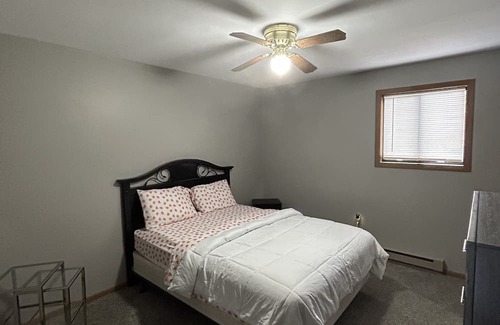 Jim Thorpe Cabin | Cozy Cabin House Retreat in Jim Thorpe with Great Amenities