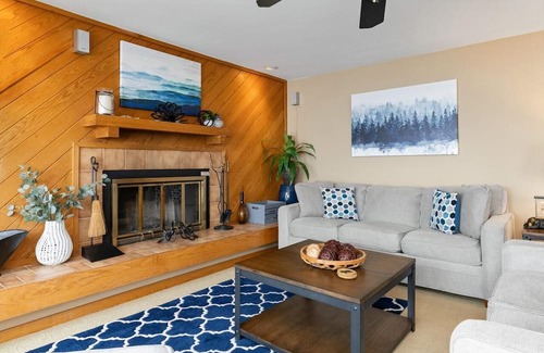 Nellysford Condo | Discover Cliffs 26: Family-Friendly Wintergreen Retreat
