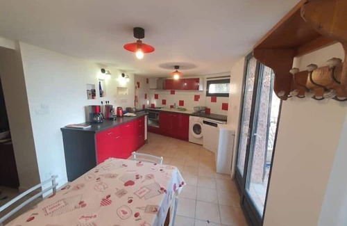 Le Bourget-du-Lac Apartment | Explore Au Coeur des Alpes: Cozy Retreat Near the Lake