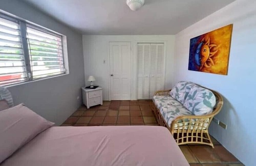 Old Towne House | Relax at Bananaquit by the Beach with Pool and Spa Access