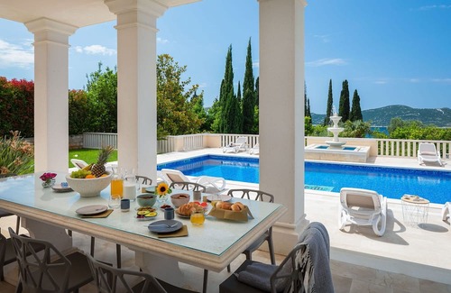 Trsteno Villa | Casa Dalmata: Private Pool Retreat with Sea View & A/C