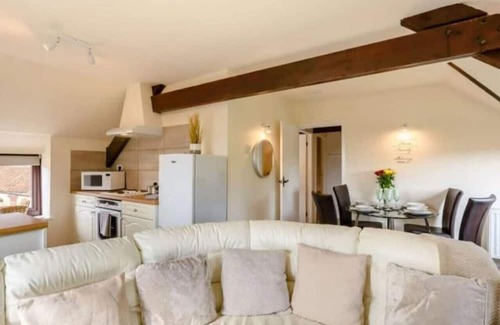 Newton-on-Rawcliffe Apartment | Modern Cottage Retreat with Pool in North Yorkshire