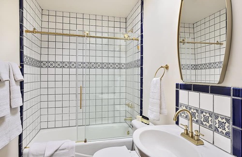 Downtown Santa Fe Bed & Breakfast | Downtown Dos Hermanas Casita 4 & 5 | Sleeps 8, Pet Friendly