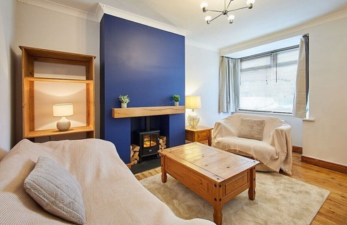 Heworth House | Relax at Host & Stay | Fifth Avenue, Pet-Friendly Retreat
