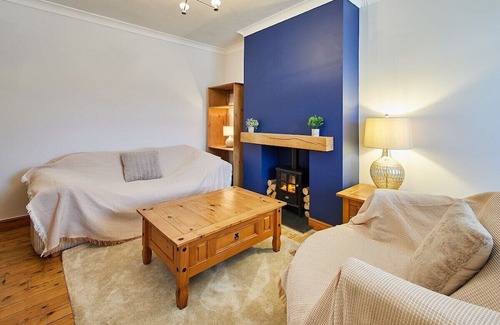 Heworth House | Relax at Host & Stay | Fifth Avenue, Pet-Friendly Retreat