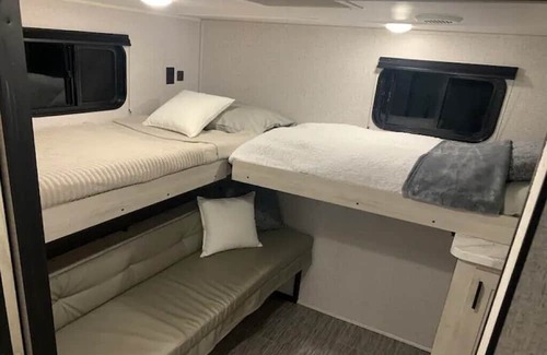 Calhoun House | Pet-Friendly RV on Regenerative Homestead by the Creek