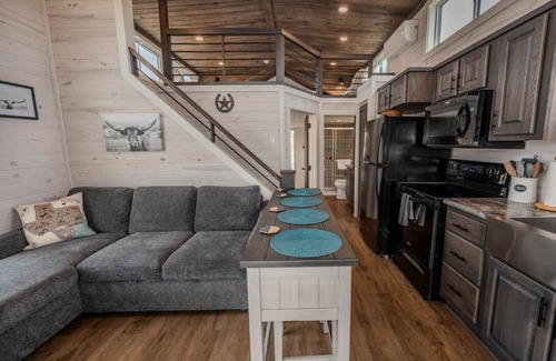 Fredericksburg Resort | Escape to serene country living at Salento Tiny Haus in Fredericksburg, TX!
