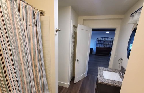 South Paris Apartment | Cozy 1 Bedroom Retreat Near Ski Resorts and Casino