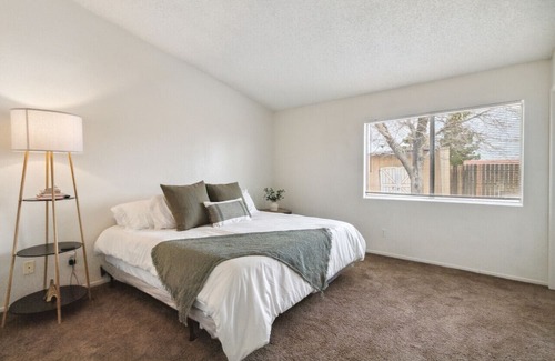 Victorville House | Relaxing 3BR Home Retreat in Adelanto - Family Friendly