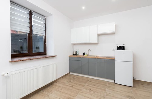 Stare Podgorze Apartment | Cozy Czackiego Standard Studio with Breakfast & Kitchen