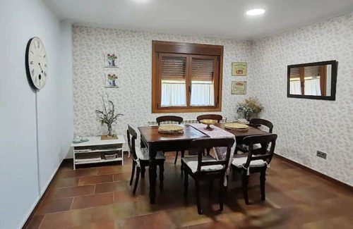 Pazos de Borben Cottage | Casa Rural en Pontevedra Ideal Para Familias, y las Mascotas son Bienvenidas