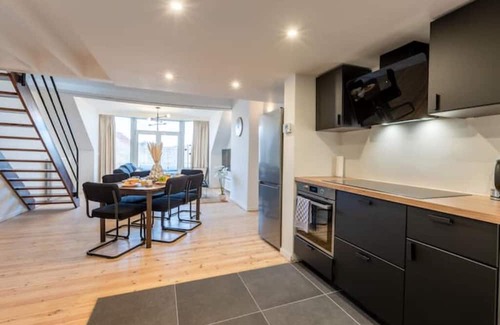 Upper Town Apartment | Exceptional 3BR Penthouse in Flagey – Family Friendly Stay