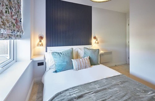 Heworth Apartment | Comfortable Stay at Apartment 2, Fourth Avenue for Families