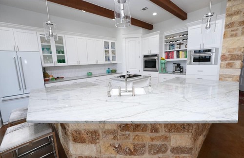 Boerne House | Exciting Texas Eclipse Pool Party Experience Awaits You