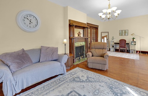 Cumberland House | Your Private Oasis with Breathtaking Mountain Views