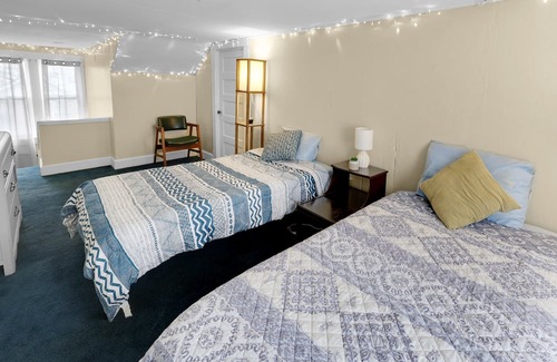 Cumberland House | Your Private Oasis with Breathtaking Mountain Views
