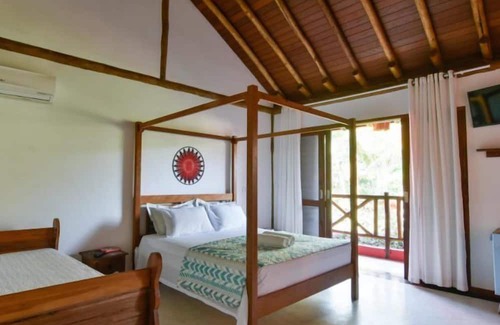 Itamambuca Hotel | Discover Comfort at Thai Pousada with Pool & Breakfast