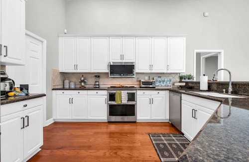 Greenview Shores House | Wellington Polo Retreat | Family Fun with Poolside Amenities!