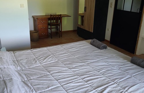 Brives-sur-Charente Bed & Breakfast | Relax at Les Roses: Room with Garden View & Family Amenities