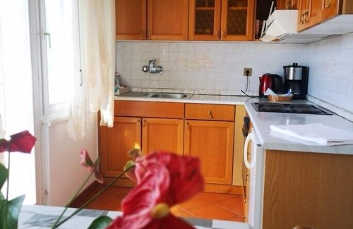 Brulo Apartment | Pet-Friendly Haven with Pool and Spa at App Aurora A4