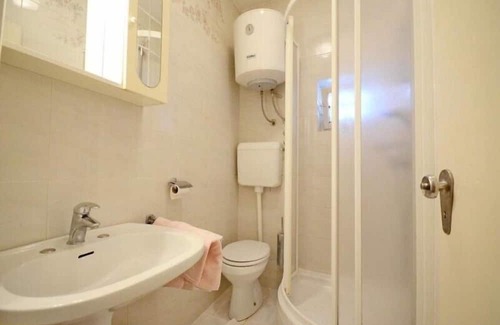 Brulo Apartment | Cozy Apartments Aurora with Pool & Spa Access