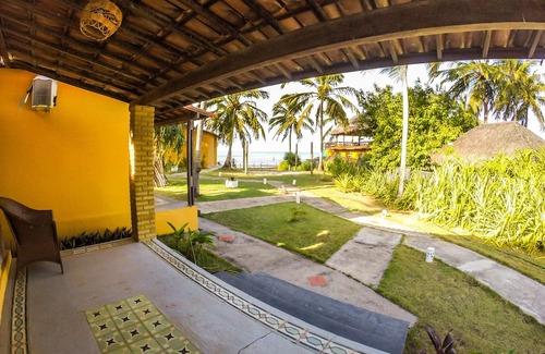 Touros Hotel | Beach Bungalows at Enseada dos Mares with Pool & Ocean View
