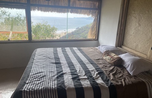 San Pedro Pochutla House | Beachfront Casa con Palapa: Pet-Friendly Retreat in Oaxaca