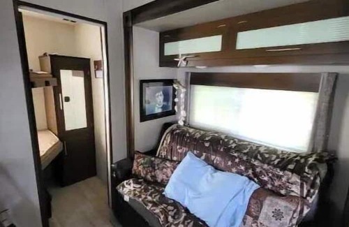 Harris House | Chill RV Camper: Pet-Friendly with Pool & Ocean Views