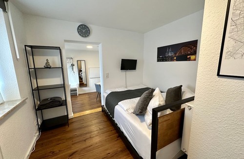 Flittard Apartment | Cozy Apartment for Two in Cologne with Kitchen Amenities