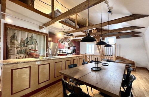 Saint-Jean-Baptiste Apartment | Cozy Condo Retreat with Mezzanine and Inviting Terrace