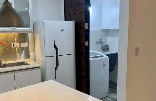 Villa Rosa Condo | Relaxing 4-Bedroom Condo with AC & WiFi near Lagoon Pilar